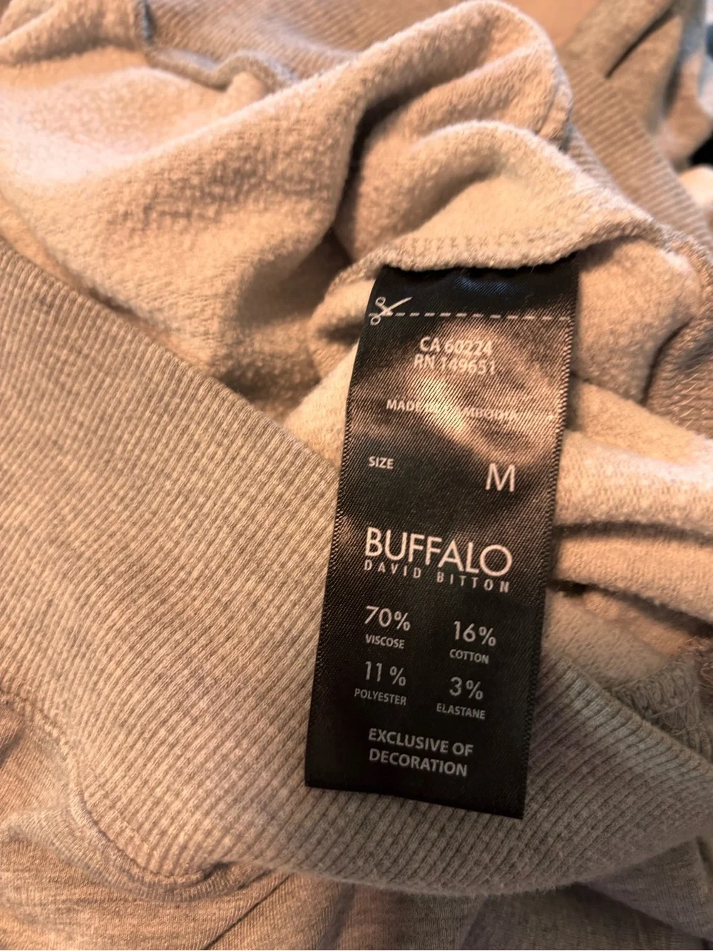 Shirt size medium - Picture 6 of 6